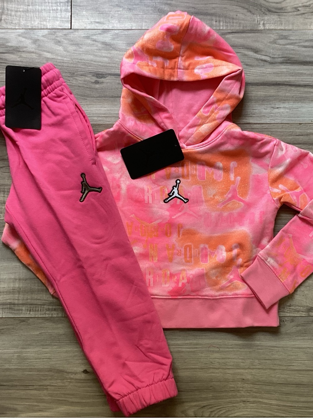 Jordan girl Hoodie & sweatpants outfit size 4(NWT) ~PRICE FIRM, NO OFFERS~